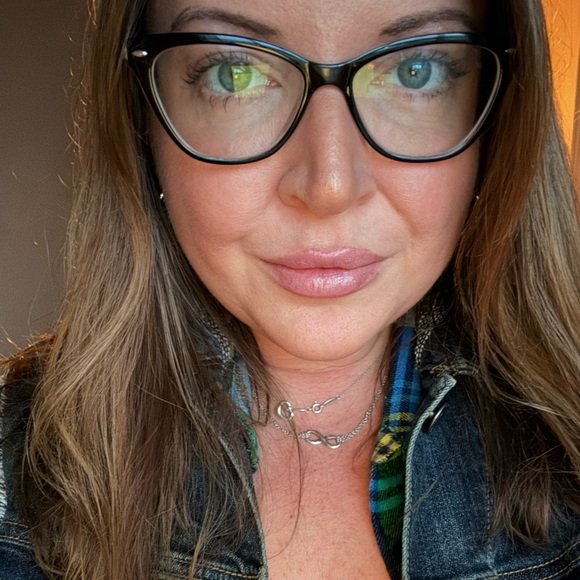 🪷Welcome To My Closet 🪷 - Picture 2 of 16